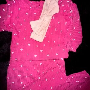 Carter’s Ribbed Set w flowers and ruffles (6m)